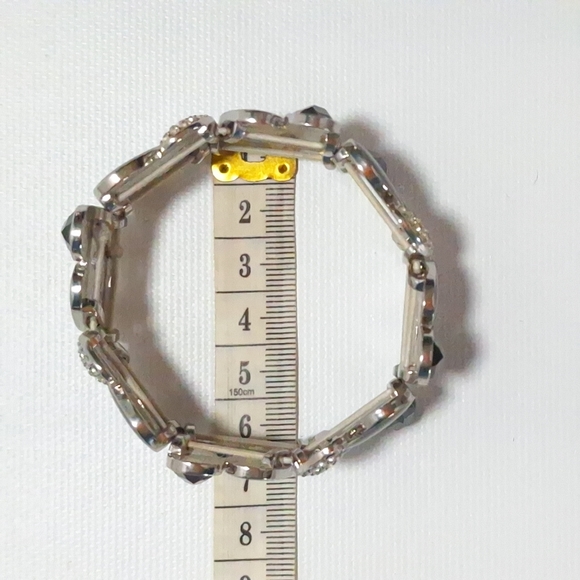 Lia Sophia Edge of Night Silver Tone Wide Elastic Bracelet - Picture 7 of 7